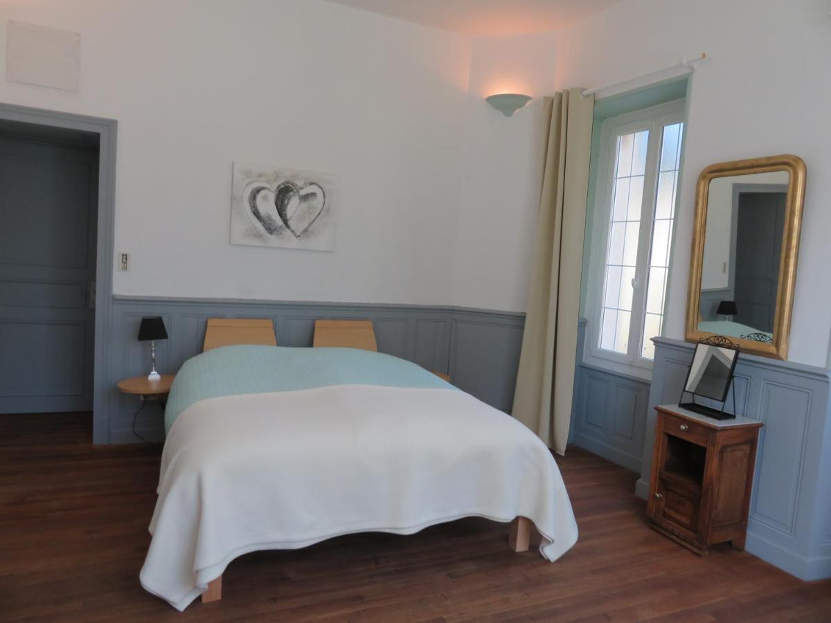 Chambres D'Hotes Chateau De Viviez Esterno foto