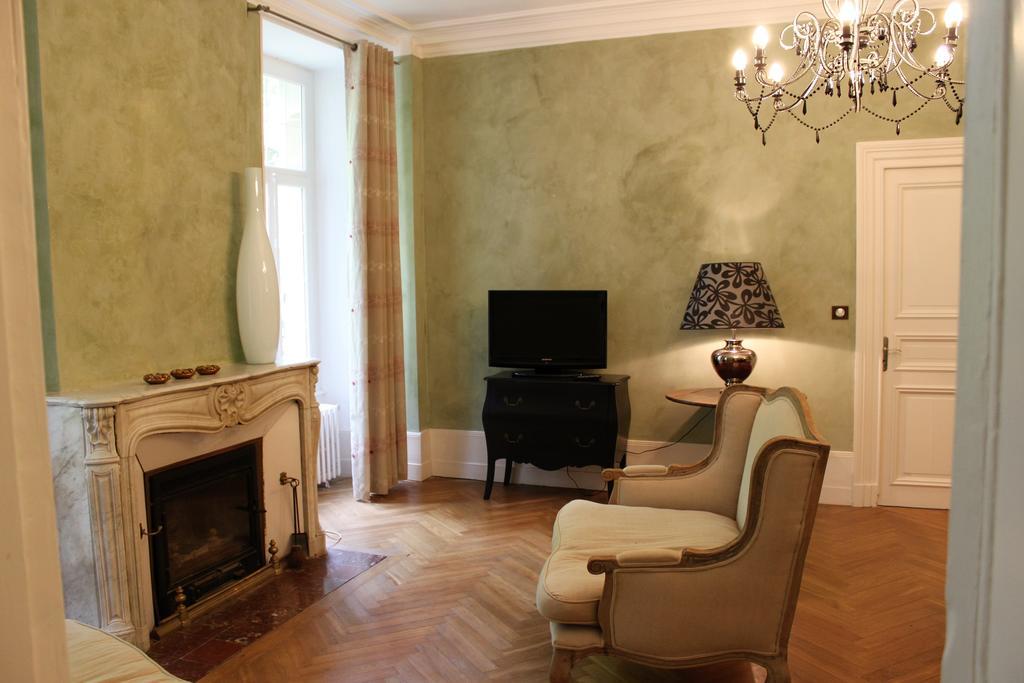 Chambres D'Hotes Chateau De Viviez Esterno foto