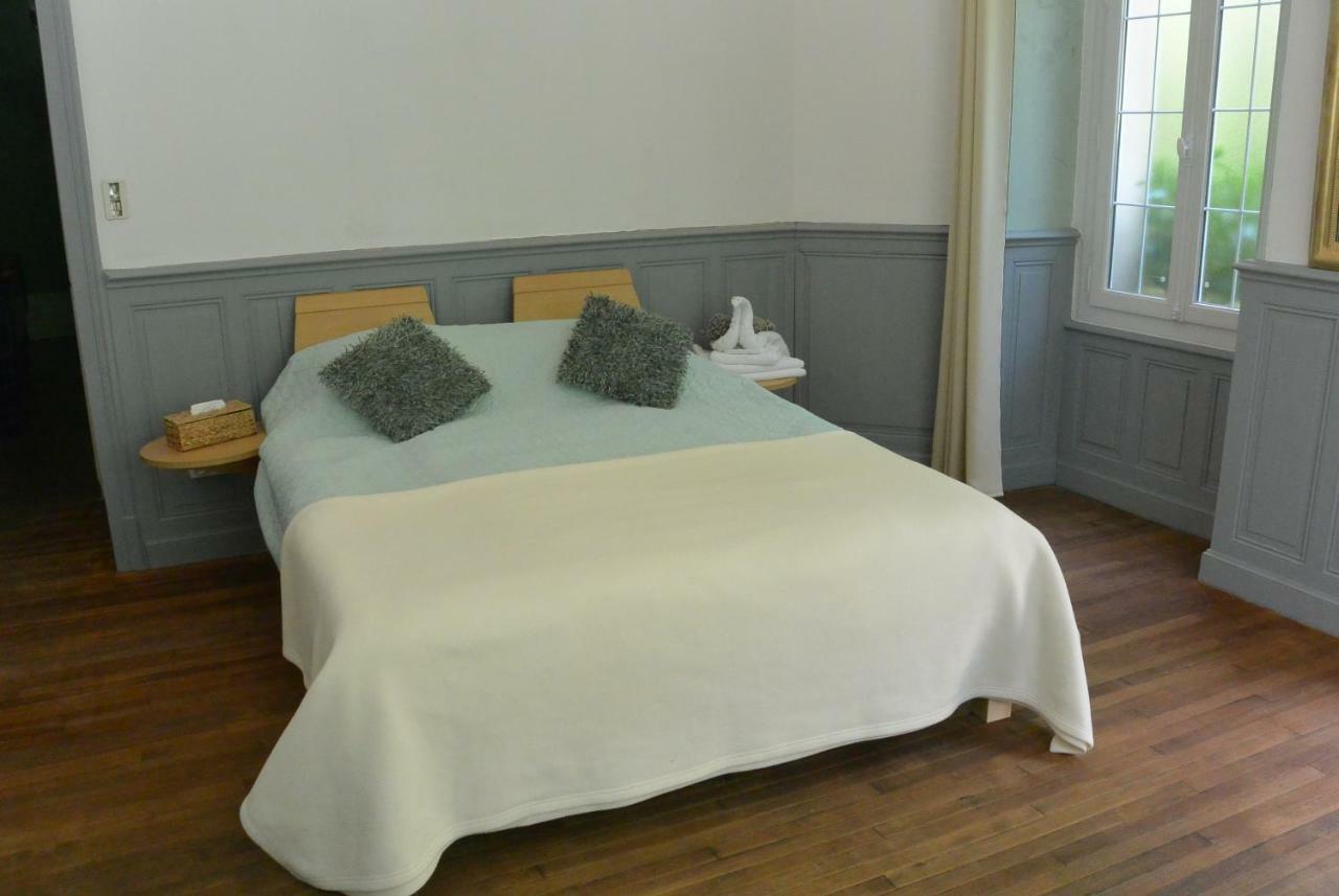 Chambres D'Hotes Chateau De Viviez Esterno foto